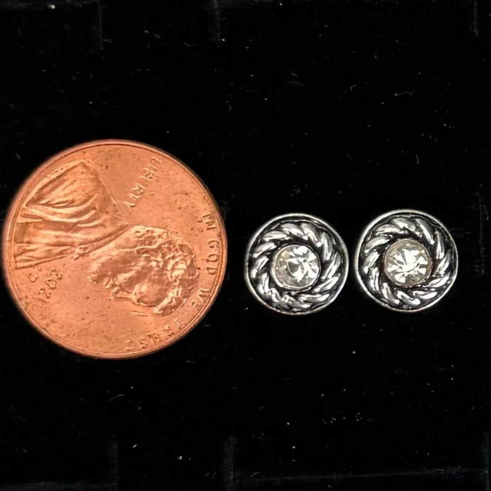 Beautiful, vintage simple, silvertone, bling etched pierced earrings